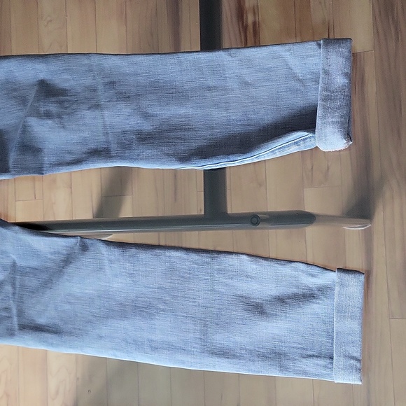 AEO light wash super soft cotton skinny jeans with rips - Picture 10 of 10